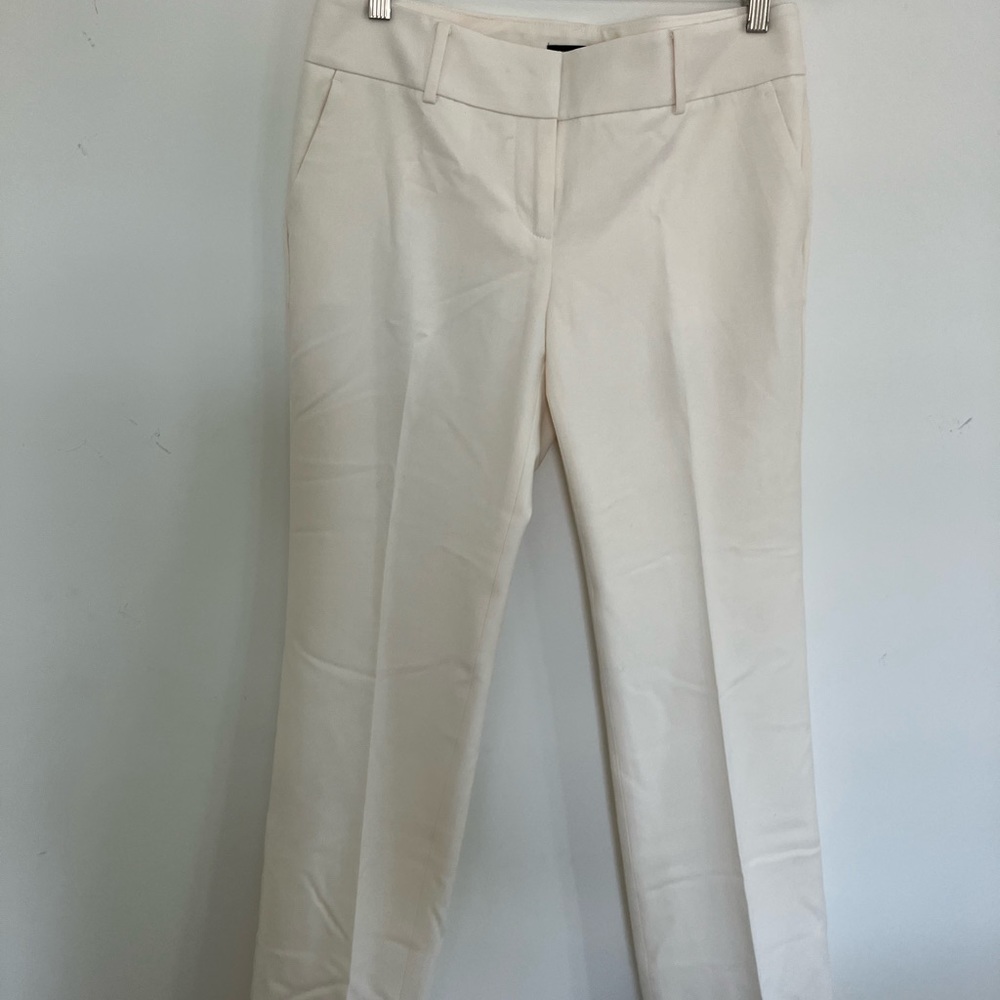 Cream / winter white Ann Taylor dress pants size 6